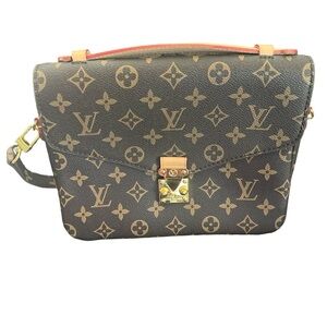 Louis Vuitton Pochette Metis monogram shoulder bag/crossbody